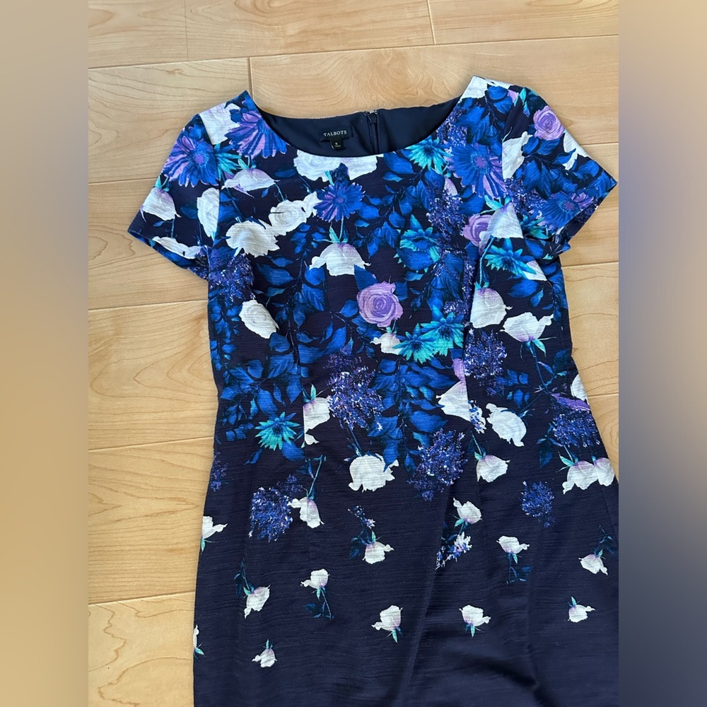 🌻 2/$10 Talbots Floral Ombré Sheath Dress Navy Blue Purple size 6 - Picture 5 of 12